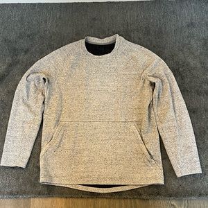 Lululemon At Ease Crewneck with side pockets. gray. medium